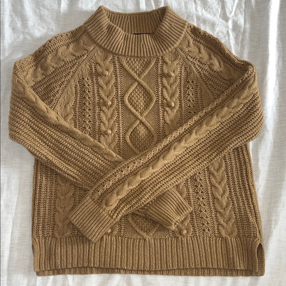 J. Crew Women's Cable Knit Sweater Pom Pom Wool Caramel Sz Small - Picture 1 of 9